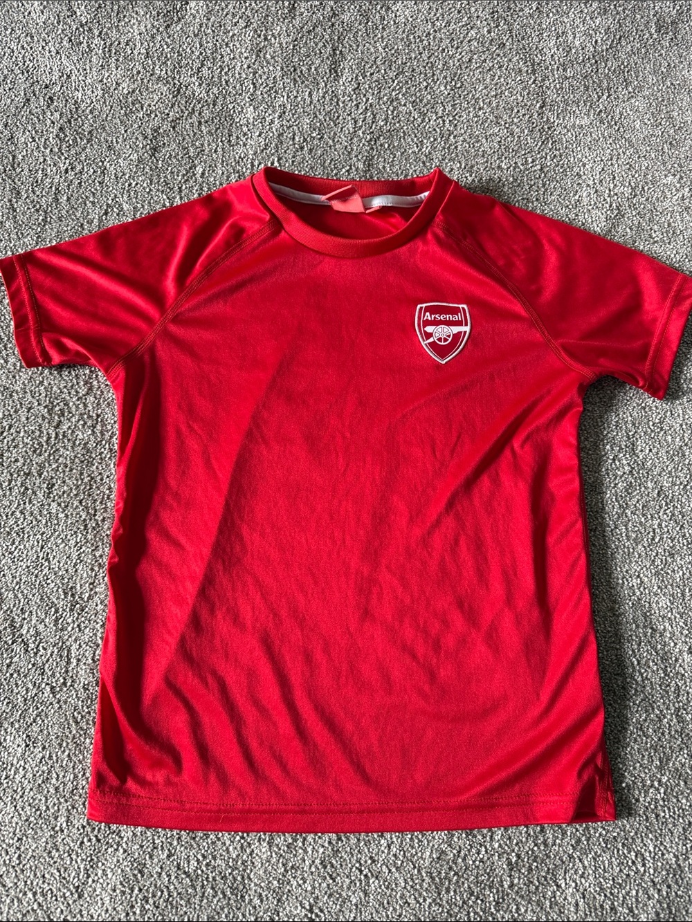 Arsenal Boy’s Red Short Sleeve Athletic Tee Size Medium (8)